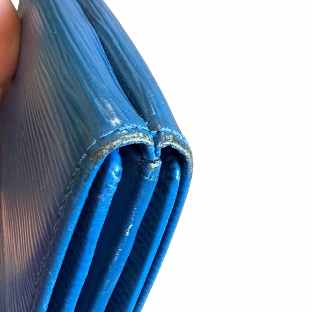Louis Vuitton Blue Epi Elise Wallet 2007 VGUC - Picture 7 of 13